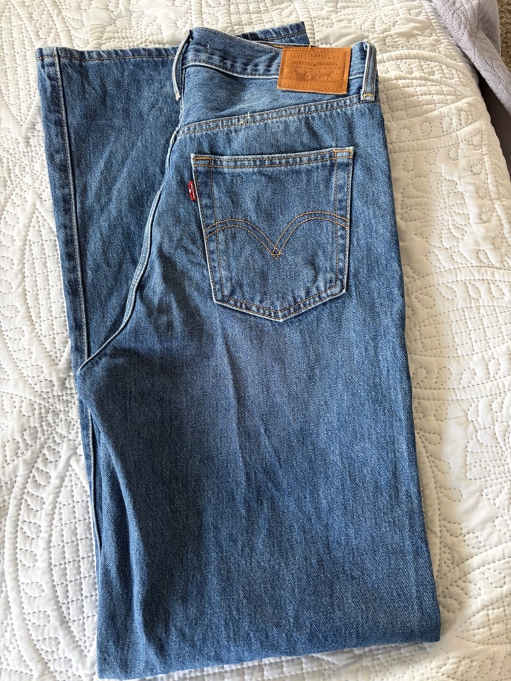 Levi's Classic High-Rise Blue Denim Jeans
